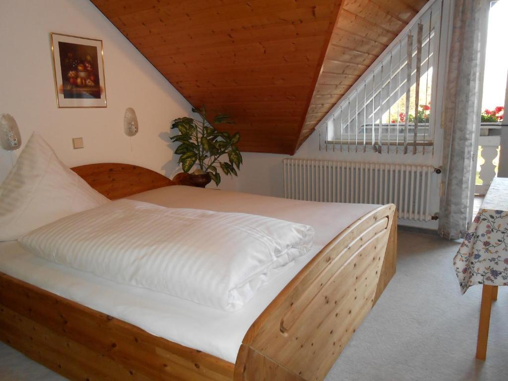Готель Landgasthof Schutzen Tengen Номер фото