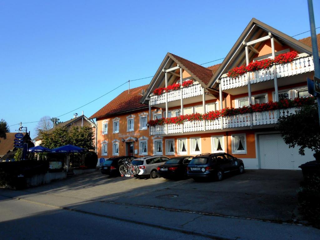 Готель Landgasthof Schutzen Tengen Екстер'єр фото